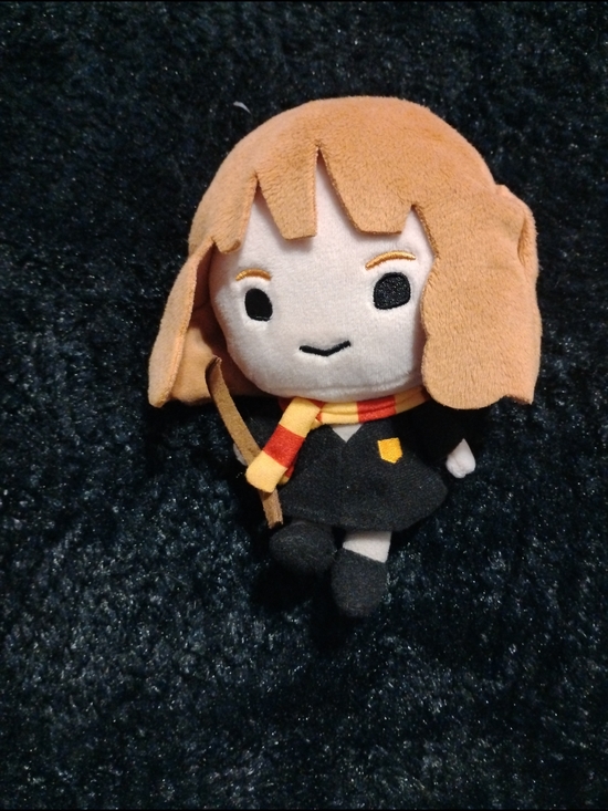 Wizarding World Of Harry Potter Other - Hermione with Brown Hair and Red-Yellow Scarf